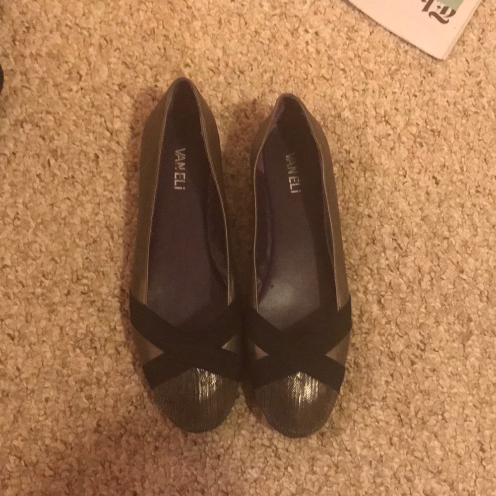 Women’s Flat Shoes